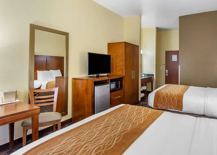 Comfort & North - Naperville 4*