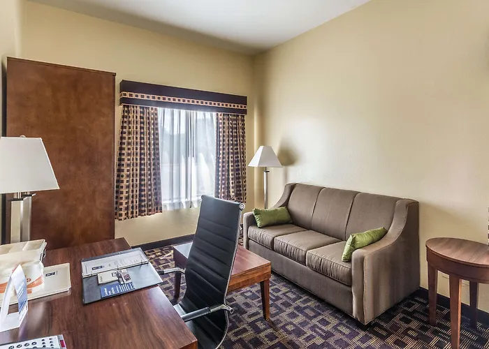 Hotel Comfort & North - Naperville Aurora