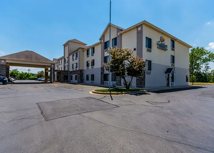 Comfort & North - Naperville 4* Aurora