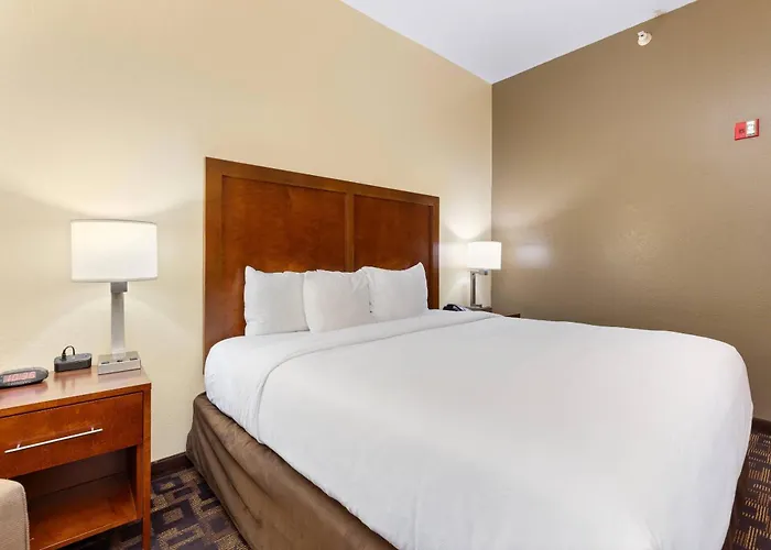 Comfort & North - Naperville